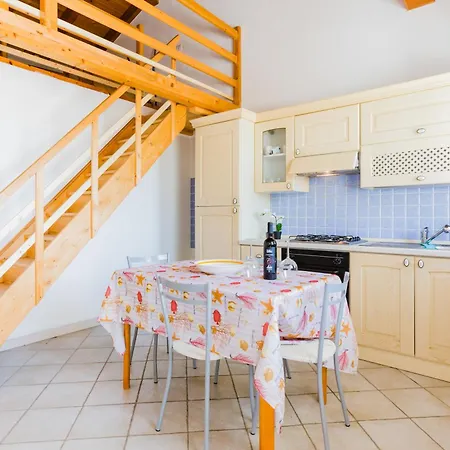 Fior Di Sulcis Aparthotel *
