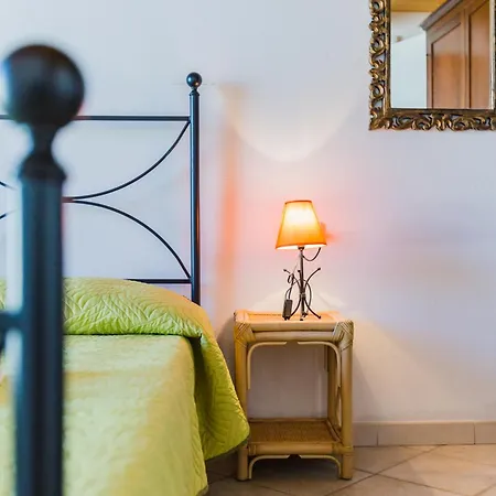 Aparthotel Fior Di Sulcis Calasetta