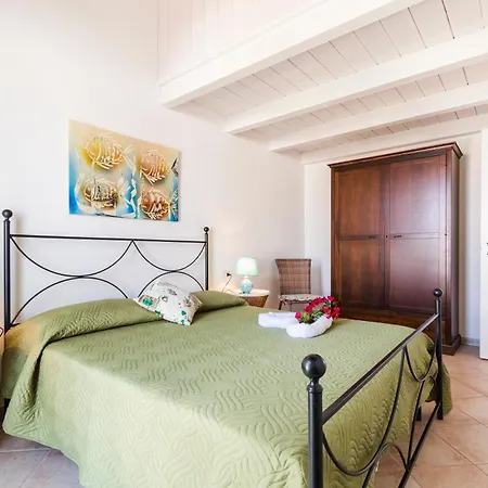 Fior Di Sulcis Aparthotel *