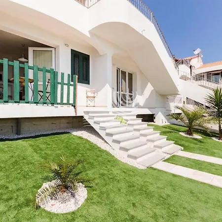 Fior Di Sulcis Aparthotel Calasetta