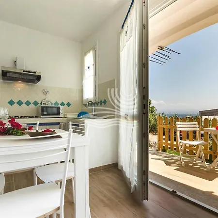 Fior Di Sulcis Aparthotel Calasetta